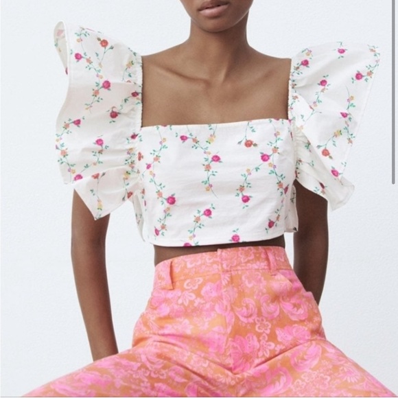 Zara Tops Nwt Zara Flutter Sleeve Floral Crop Top Poshmark